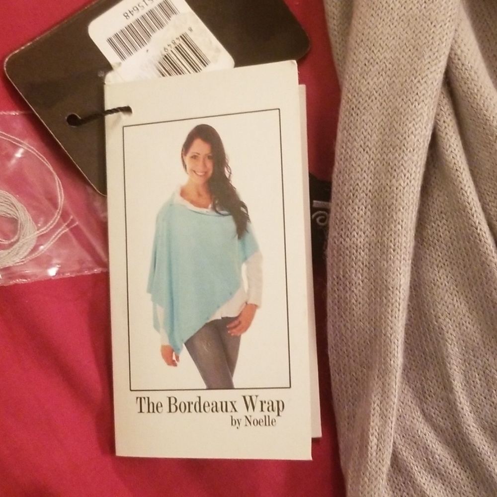 Bordeaux wrap by Noelle